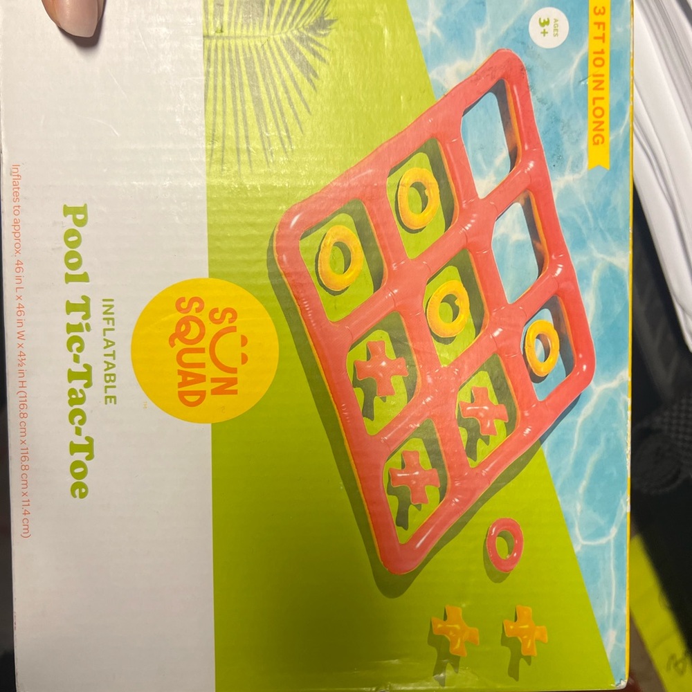 Inflatable Pool Tic-Tac-Toe - pink & yellow